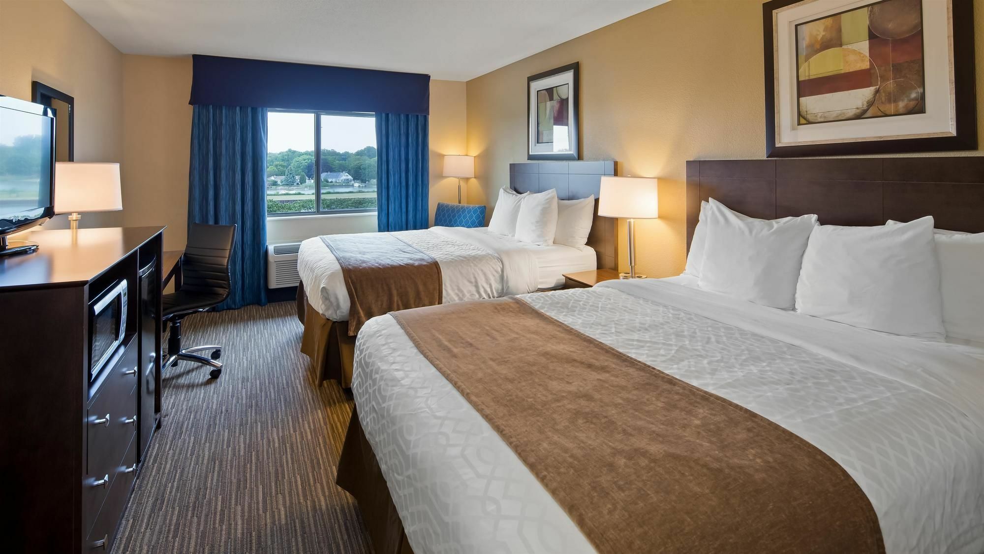 Western Blue Water Bridge Hotel Port Huron