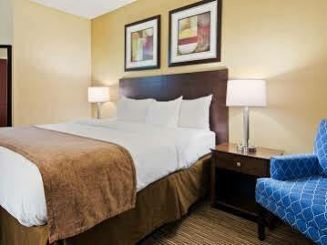 Hotel Western Blue Water Bridge Port Huron